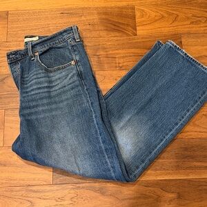 Levi's Women's Ribcage Straight-Leg Ankle Jeans (32)